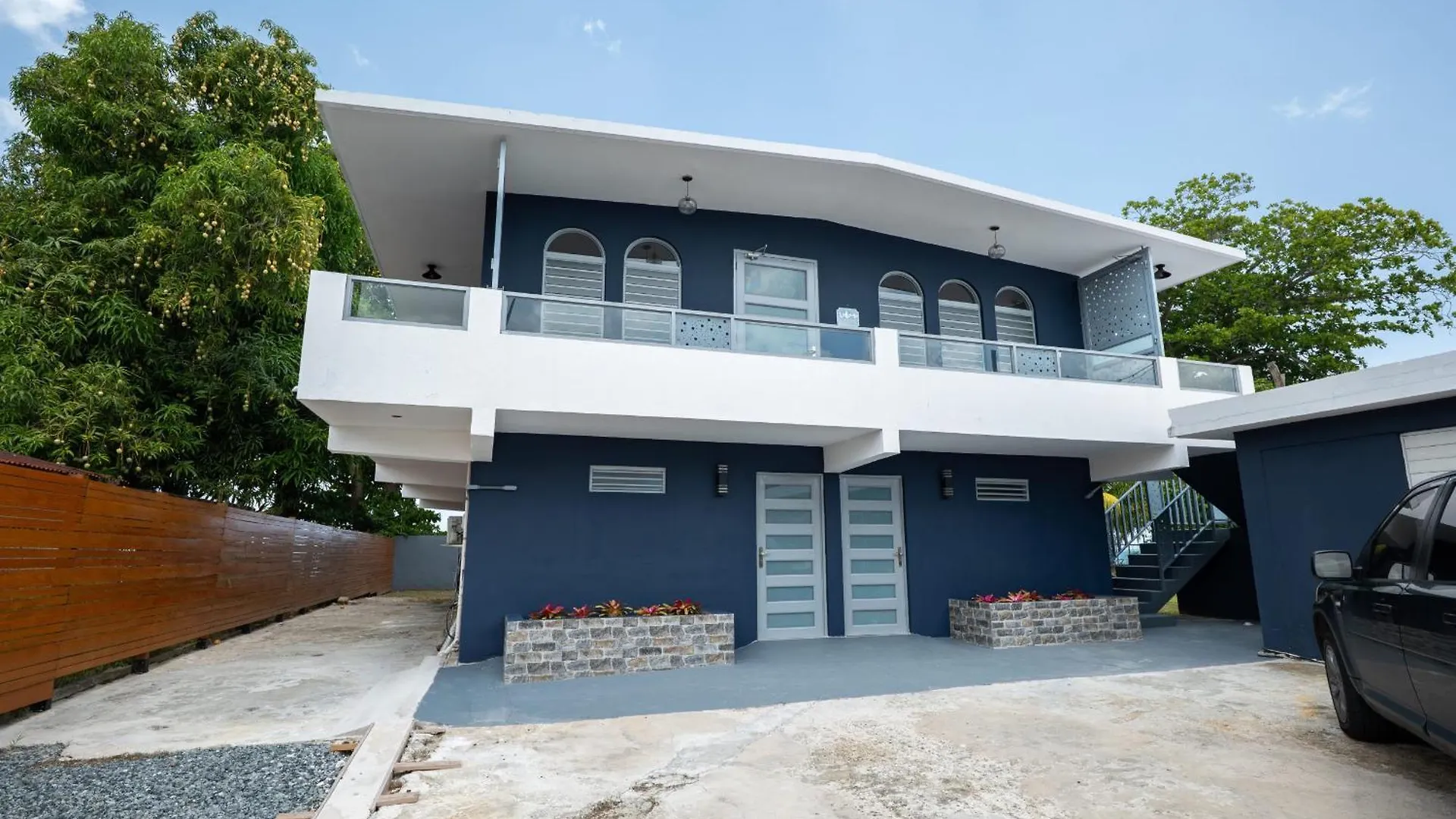 马亚圭斯Coastal Oceanfront Hideaway W 3Br & Private Deck别墅 马亚圭斯